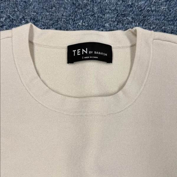 Babaton TEN Stretchy Long Sleeve Crop Top SMALL - Image 3