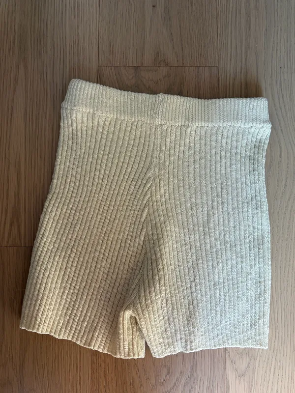 Uaneo 2 Piece Outfit Summer Knit Sweater Set Sleeveless Tunic top and short - Image 4