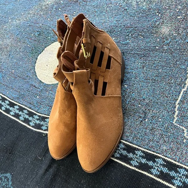 American Eagle Tan Ankle Booties Suede SZ 8 Heels Pumps Minimalist Casual Y2K - Image 4
