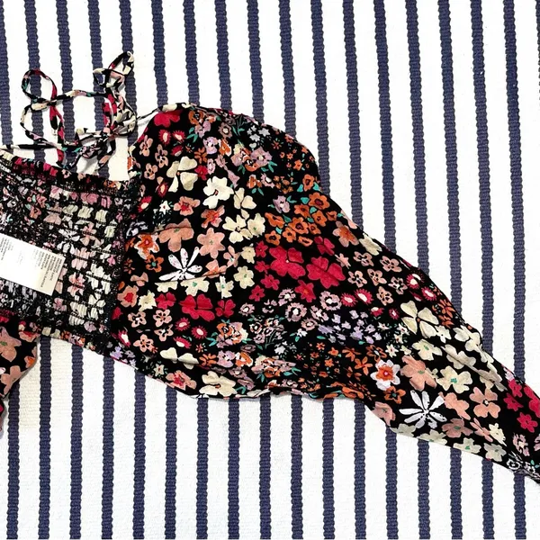 Free People NWOT Ava Floral Reversible Micro Top Large - Image 8