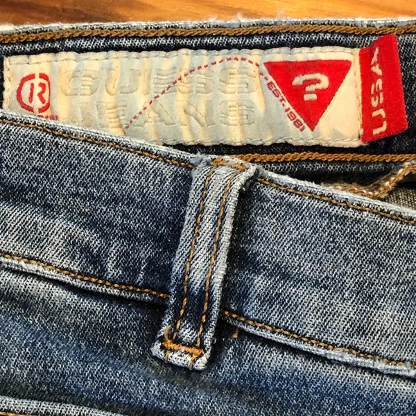 Guess Vintage Button Boot Cut Patch Front Pocket Jeans 29 Fit like a 6 - Image 13