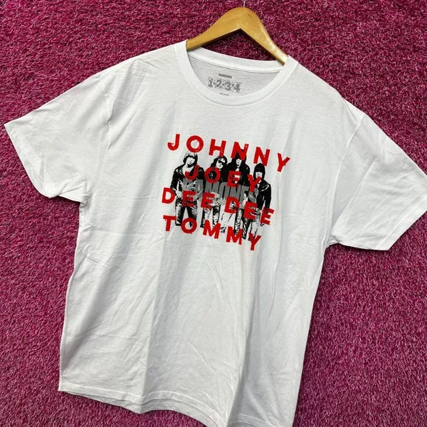 The Ramones Punk Rock New York Tshirt size 2X - Image 3