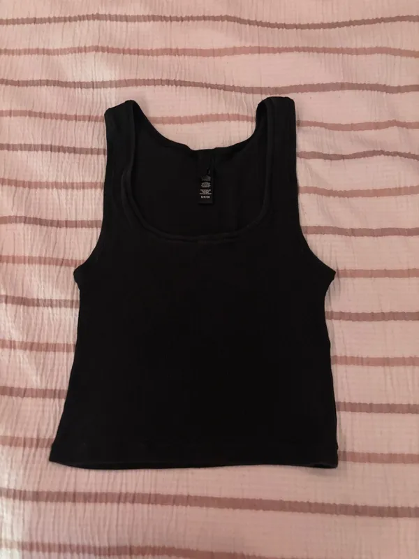 SKIMS Cotton Rib Tank - Image 3