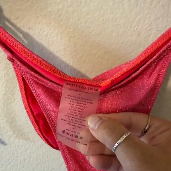 White Fox Shimmery Hot Pink Bikini Bottom Size M Summer Spring Vacation Resort - Image 4