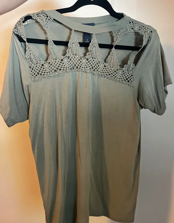 Buckle Tee - Image 2