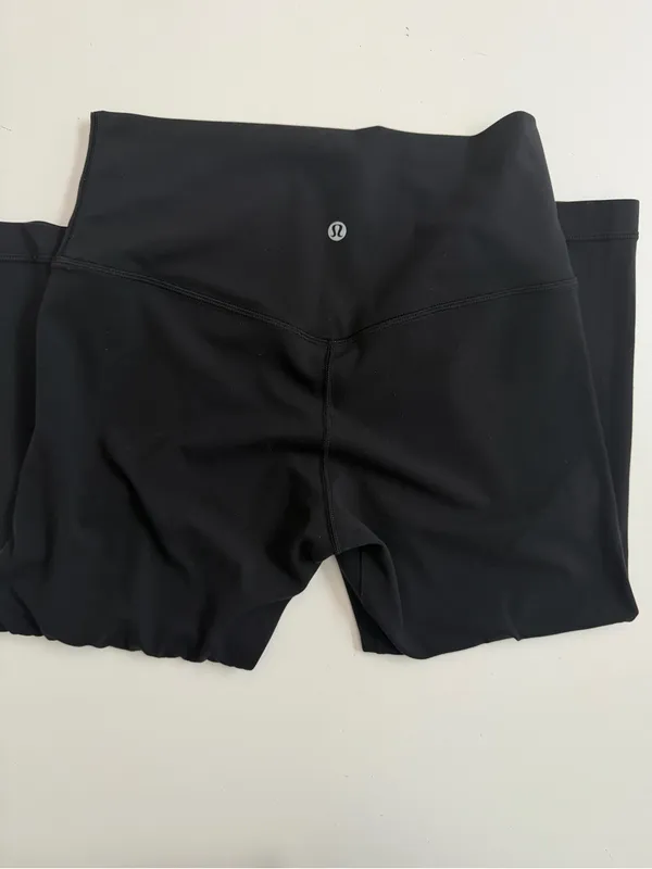 Lululemon Align Crop Leggings Capri High Rise Nulu Fabric Athletic Black 19” - Image 4