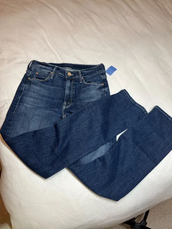 Mother dark wash straight leg jeans size 24 - Image 3