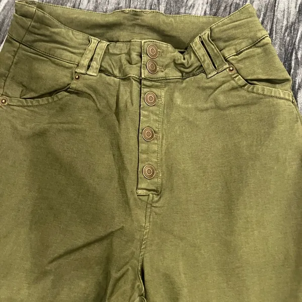 Olive Green High-Waisted Pants by Soncy Size 10 - Image 4