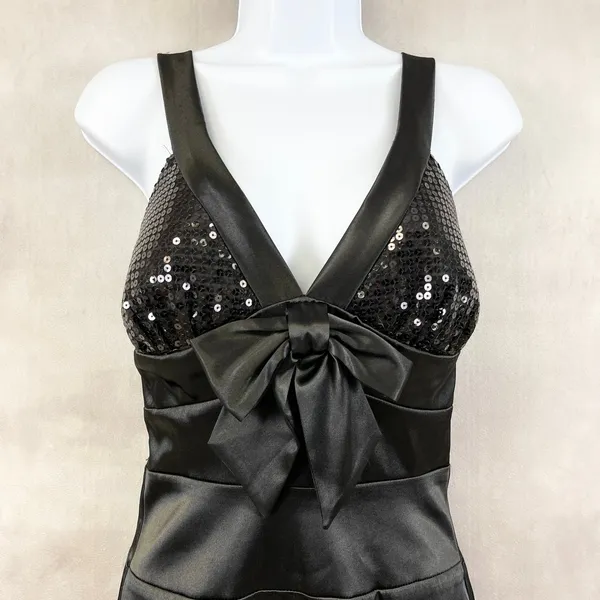 Zum Zum Sequin Satin‎ Mini Dress 1/2 Y2K Glam Party Night Out HoCo Cocktail Club - Image 2
