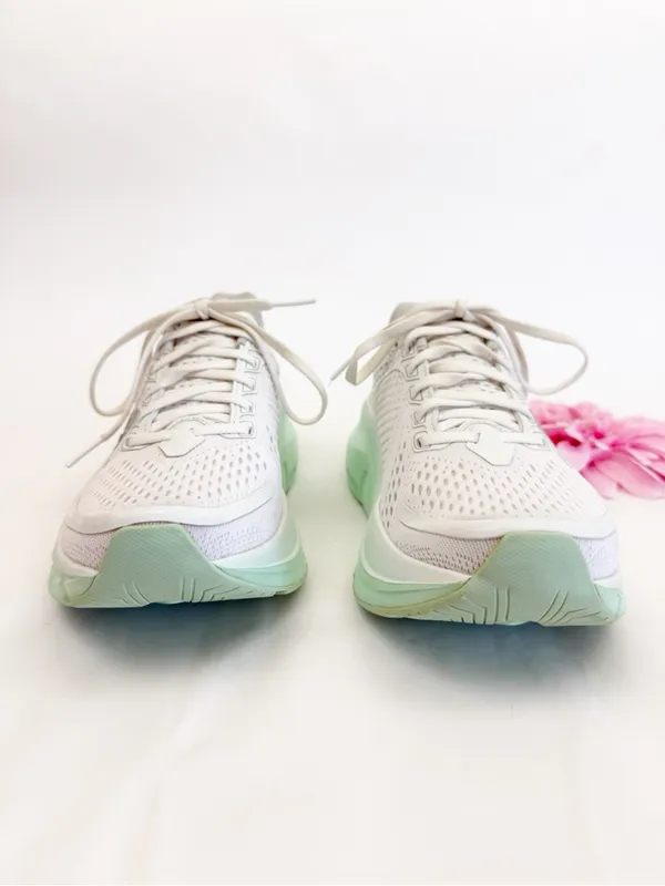 Saucony Guide 17 Women’s Running Shoes Lace Up Sneakers White Jade Green - Image 3