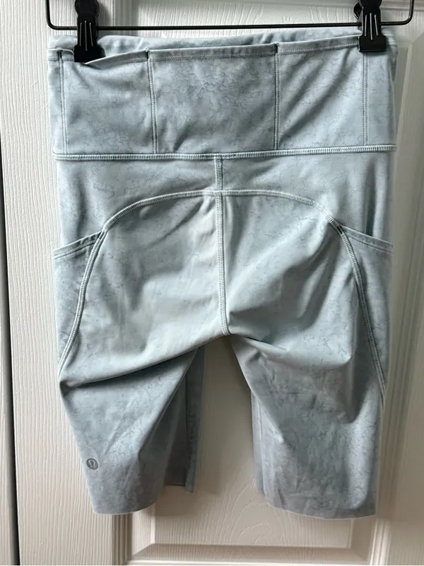 Lululemon Fast and Free Short 10” City Grot White Blue Fog - Image 3