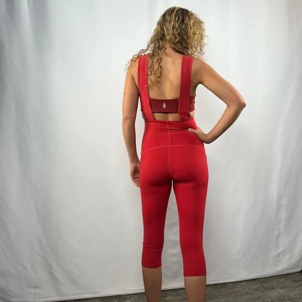 Free People Movement Cut Out Capri Exercise Jumpsuit in Red‎ Size Small - Image 4