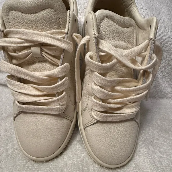 Zara Cream Leather Sneakers - Image 5