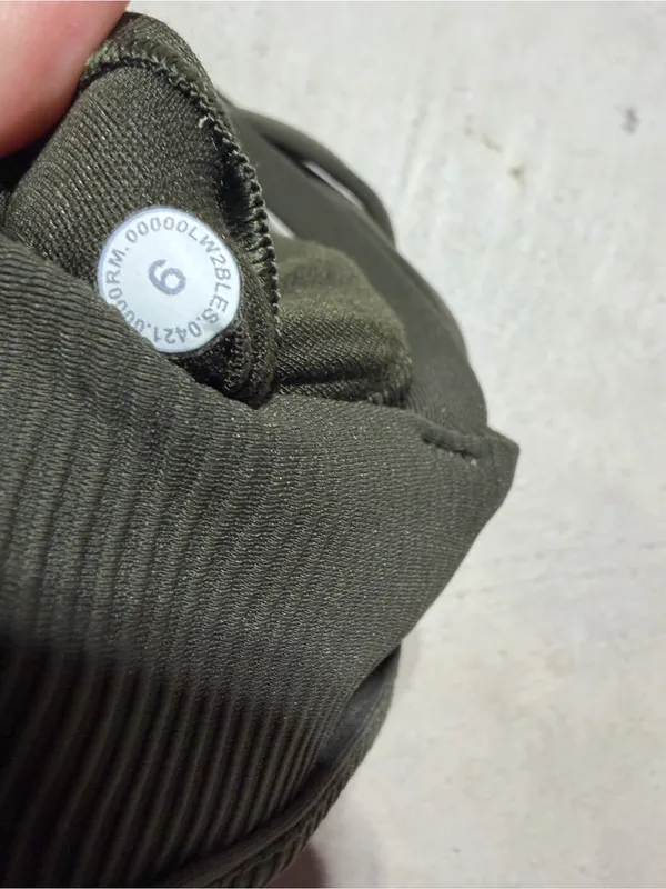 Lululemon energy longline bra Ribbed green olive sports bra 6 - Image 3