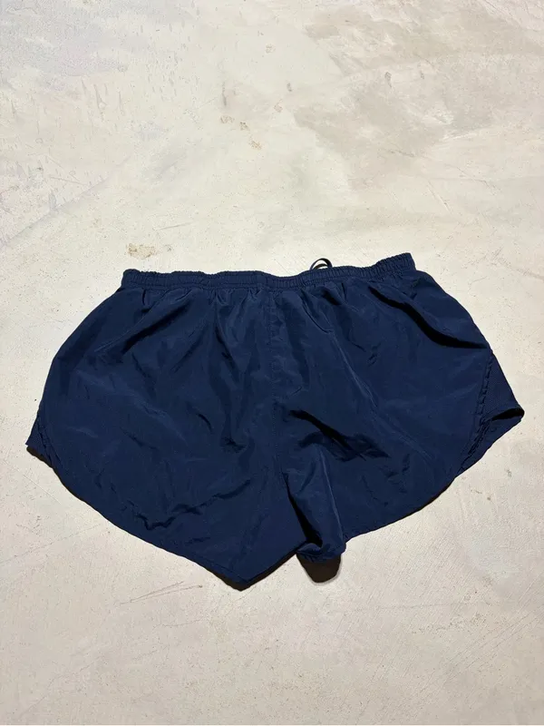 Nike Women’s Navy Running Shorts Dayton flyers large - Image 8