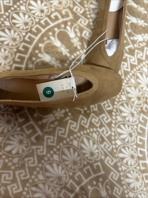 a new day Suede Ballet Flats in Brown - Image 3