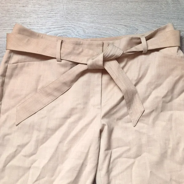 White House Black Market Tan Taper Ankle Belted Pants Size 8R - Image 3