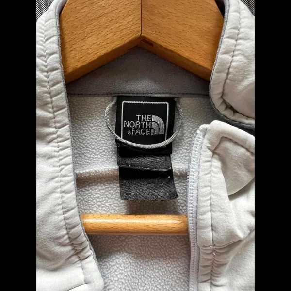 The North Face Women's White Jacket size Small - Image 2