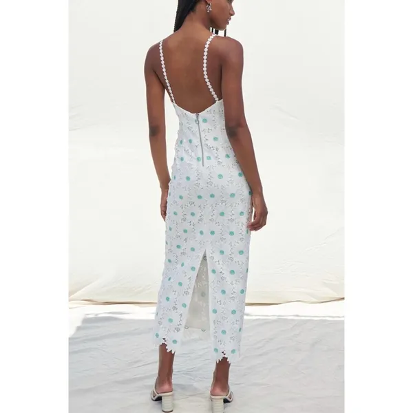 Saylor Calibria Daisy Embroidered Midi Dress in White EUC - Image 5