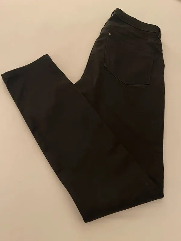 H&M Classic Black Straight Leg Pants Slim Fit - Excellent Condition ✨ - Image 2