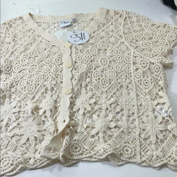 Cream Lace Crochet Blouse Size M - Image 11
