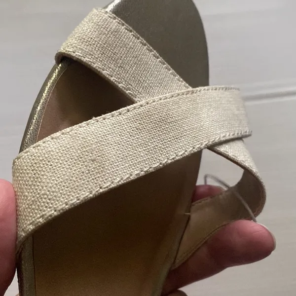 NWT Gap women’s gold open toe fabric leather slide shoes, size 10 - Image 7