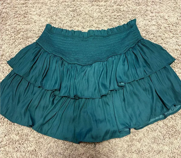 Satin Green Skirt Size M - Image 2