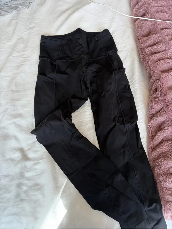 lululemon athletica Black High-Rise Leggings with Side Pocket - Image 2