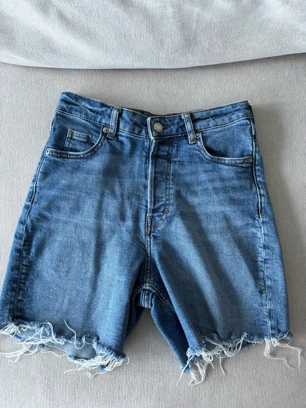 H&M Midi Jean Shorts - Image 2