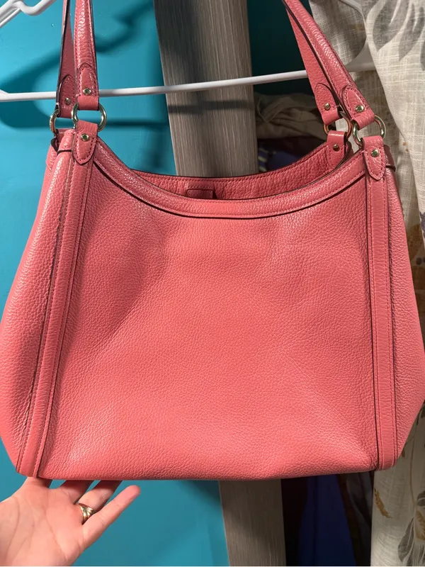 Coach Coral Pebbled Leather Shoulder Bag with Gold Hardware - Image 3