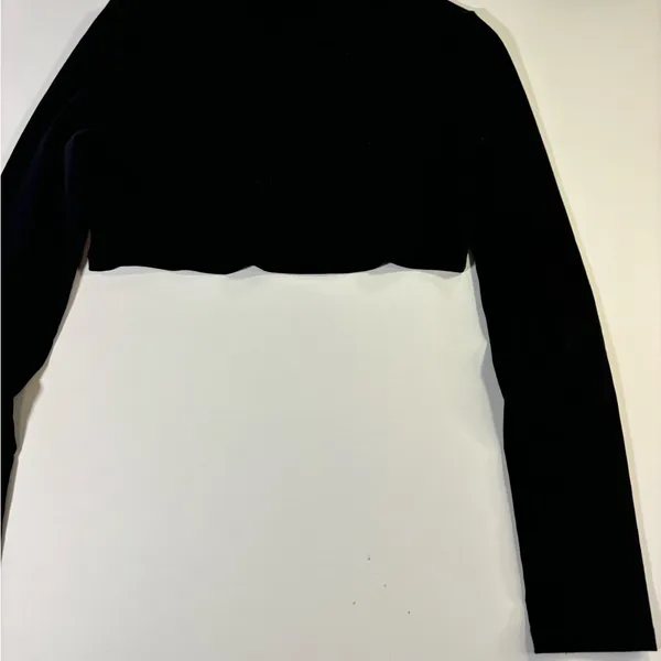 Black Long Sleeve Crop Top - Image 6