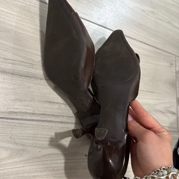 BCBGMAXAZRIA BCBG Women’s Kitten Heels Size‎ 7.5 Faux Leather - Image 7