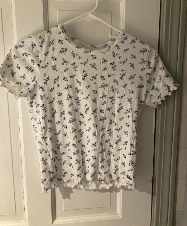 Hollister T-Shirt - Image 2