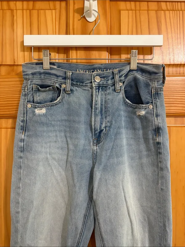 American Eagle Size 4 Distressed Mom Jeans - Image 2