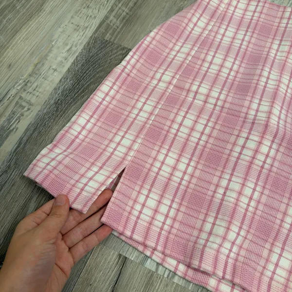 Brandy Melville plaid mini skirt pink - Image 2
