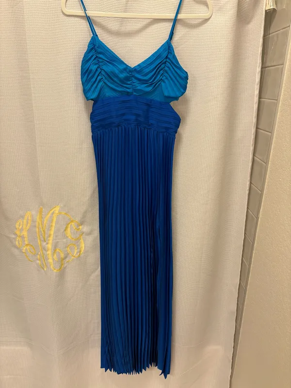 Express Pleated Maxi Blue Dress - Image 2