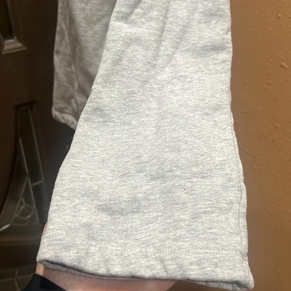 Cos gray sweatshirt - Image 5