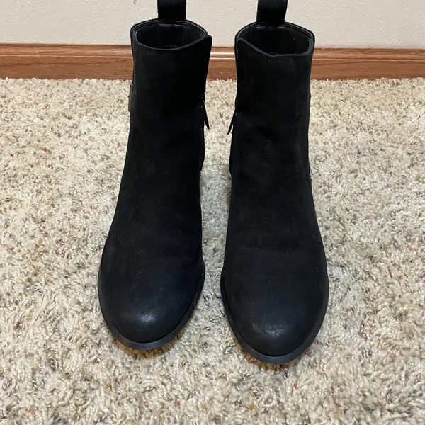 Vionic Size 7 Sienna Suede Bootie Boots Black Buckle Waterproof - Image 3
