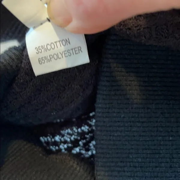 Waffle Knit V Neck Off Shoulder Black Shirt size XL - Image 5