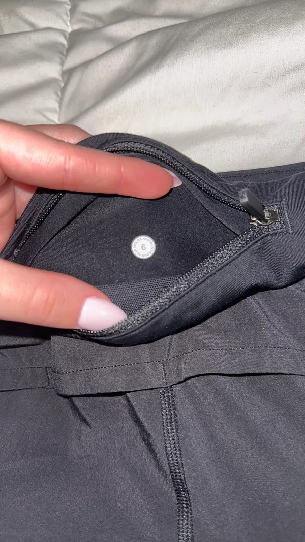 Lululemon Speed Up Shorts 2.5" - Image 3