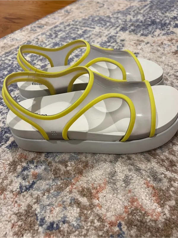 Melissa Jelly Sandals with Green Trim - Image 2
