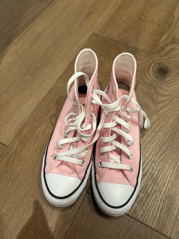 Custom pink converse - Image 3