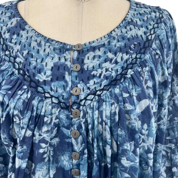 Free People Cool Meadow Printed Top Denim Combo‎ Blue Floral Size XS - Image 5