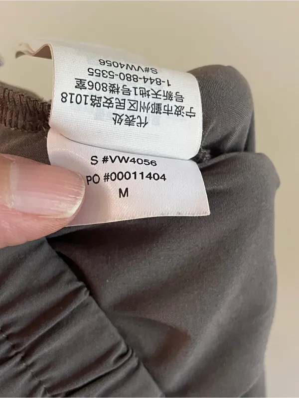 Vuori Dark Gray Villa Cargo Jogger Size M - Image 6