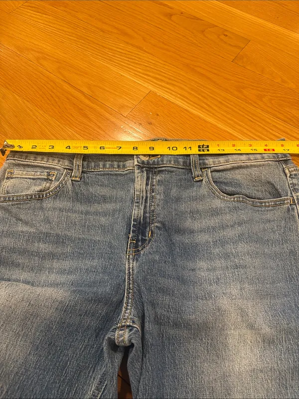 Old navy mid-rise wow boyfriend jeans size 12 . - Image 7