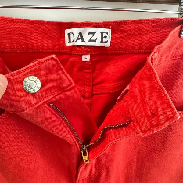 Daze Denim Just Right High Rise Straight Leg Jeans Cherry Red Raw Hem Size 27 - Image 5