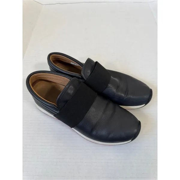 Vionic Black Leather Slip On Sneakers Womens 9 Comfort Work Shoes Casual - Image 8