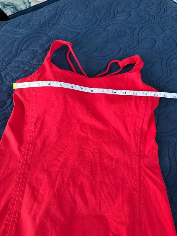 LULULEMON Free To Be Tank in Love Red colorway Size 6 - Image 8