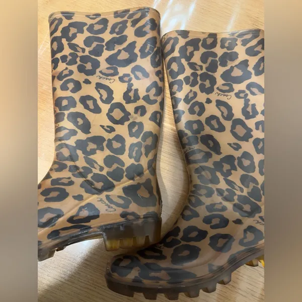 Coach Leopard Print Rubber Rain Boots Size 7 - Image 6
