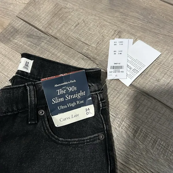 NWT Abercrombie and Fitch Curve Love Ultra High Rise 90s Slim Straight - Image 2